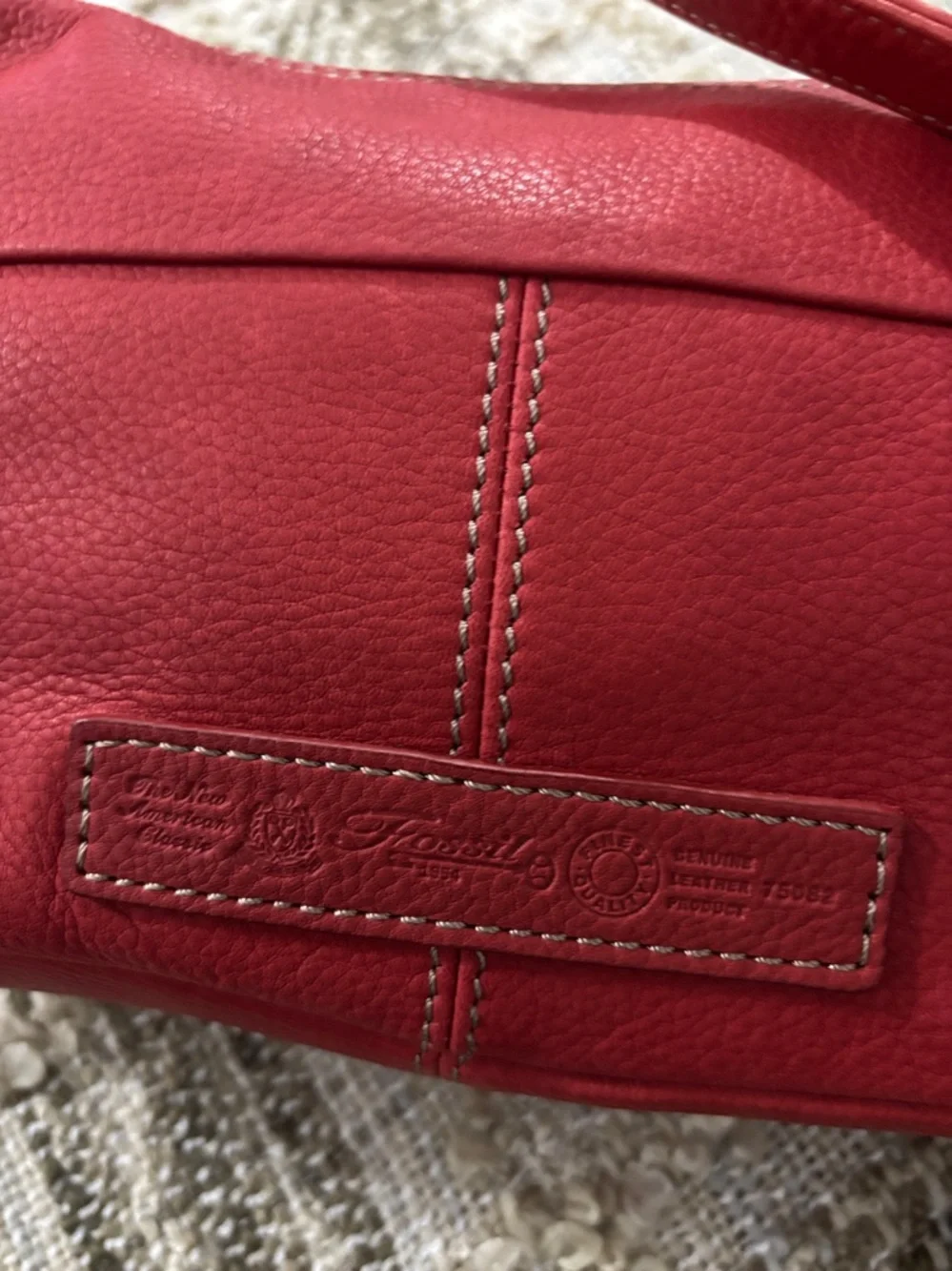 Fossil Y2K Red Leather Hobo Women’s Classic‎ Shoulder Bag